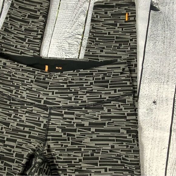 LUCY Leggings   - Picture 2 of 4